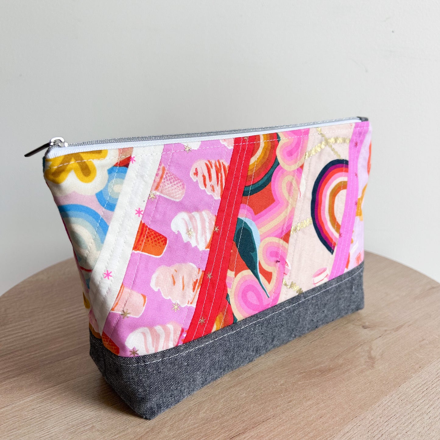 Extra Large Scrappy Quilted Essential Pouch in Social Retro Print