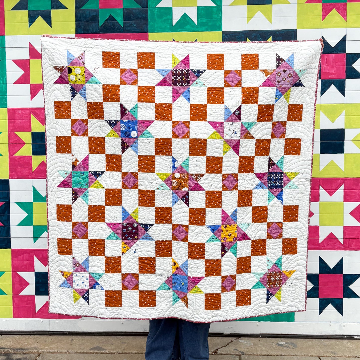 Buckeye Bloom Throw Quilt in Fluffy Sheep