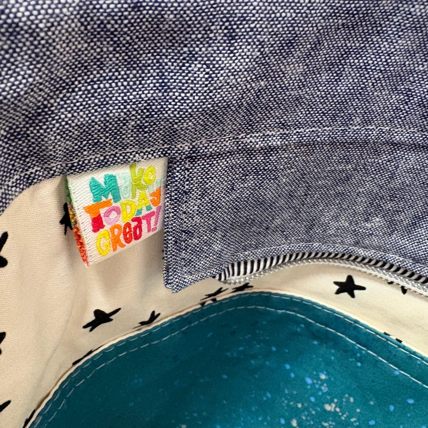 Lucky Charm Tote – Quilted Retro Rainbow Stripe