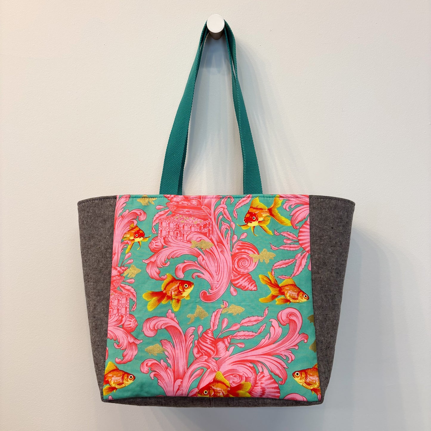 Fieldstone Tote in Tula Pink Treading Water