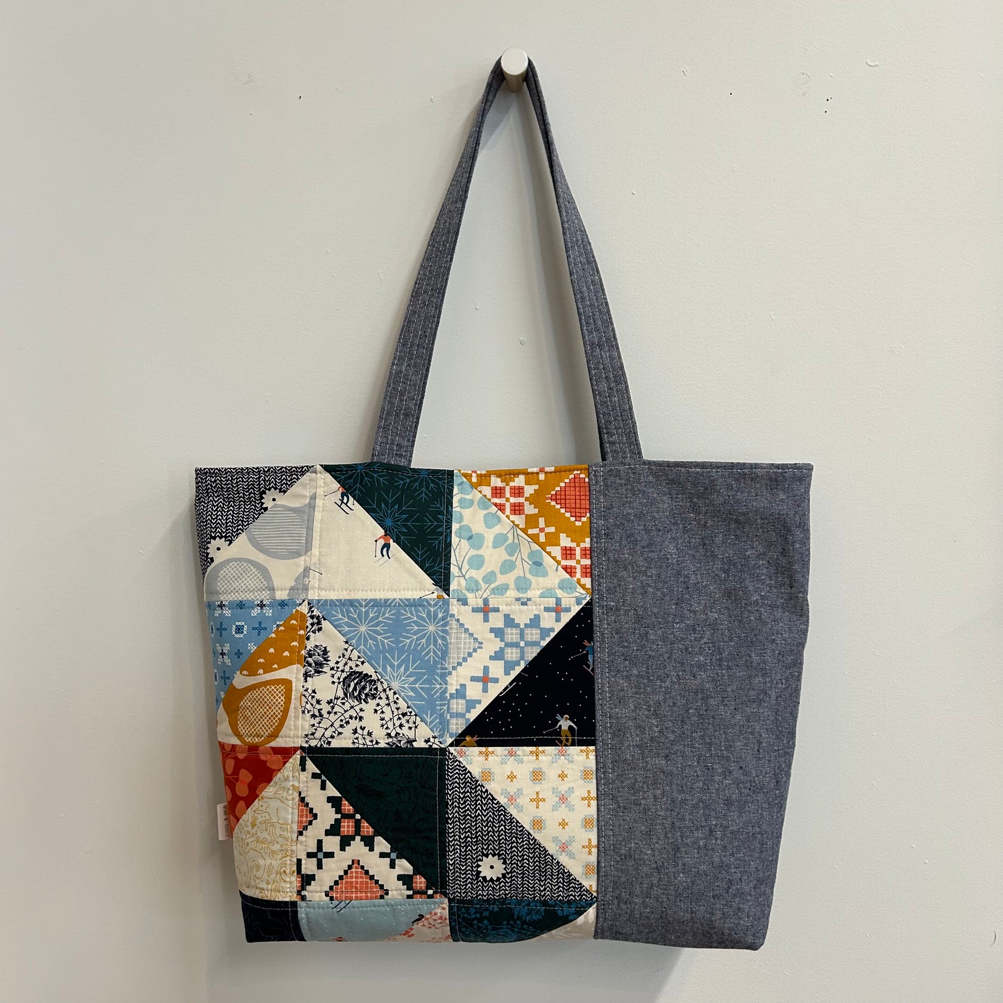 Large Zippered Tote in Quilt Pieced Winterglow Cotton and Linen