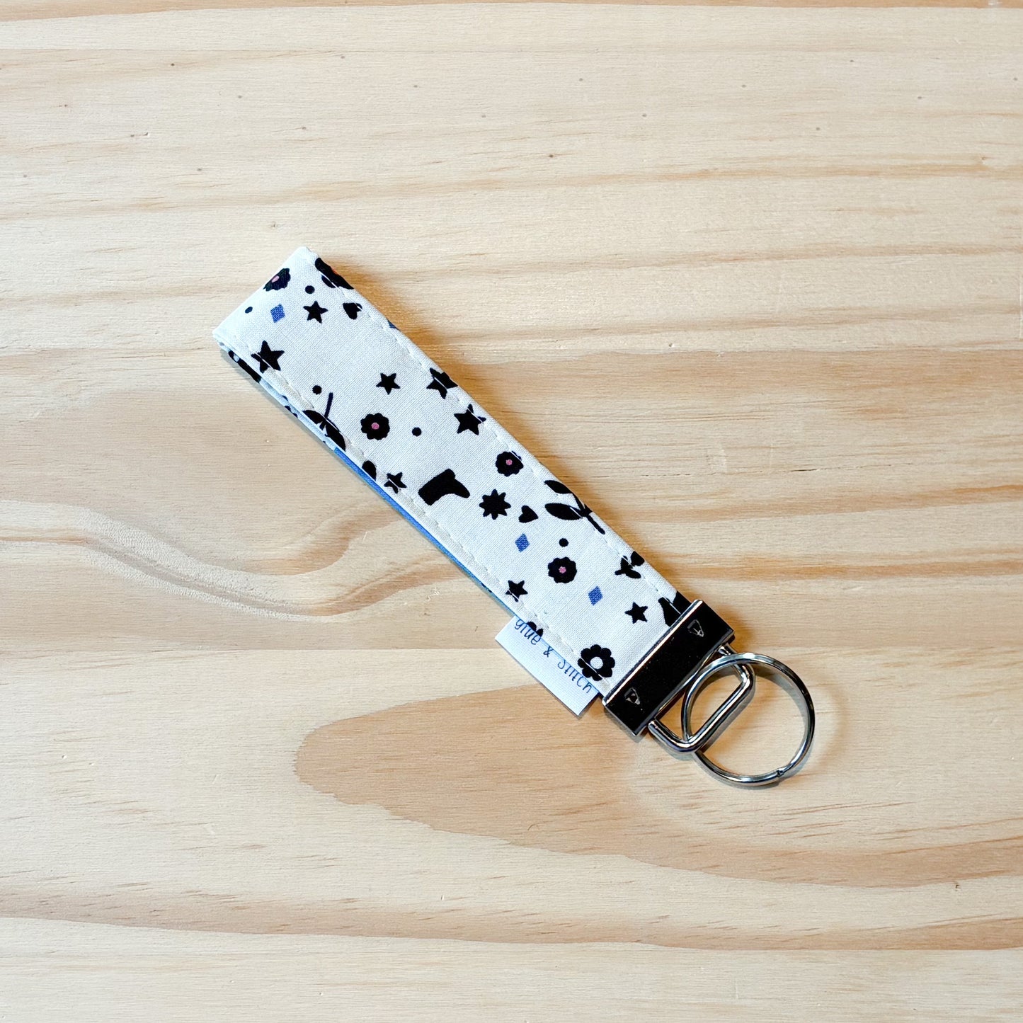 Blue and White Meadow Star Key Fob