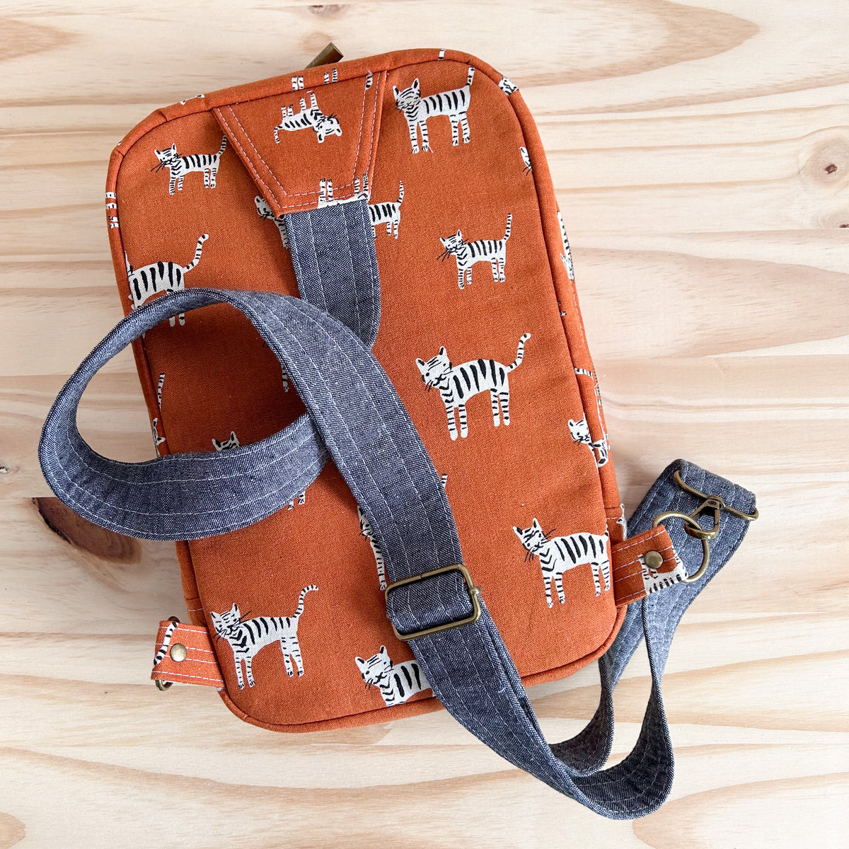 Studio Class: Zuma Sling Bag