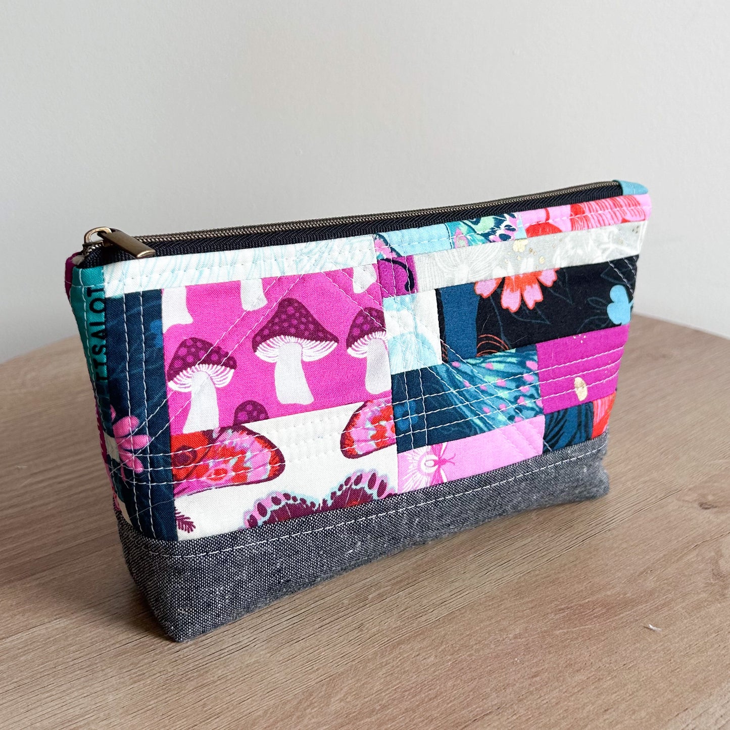 Medium Scrappy Quilted Essential Pouch in Firefly and Mushroom Print