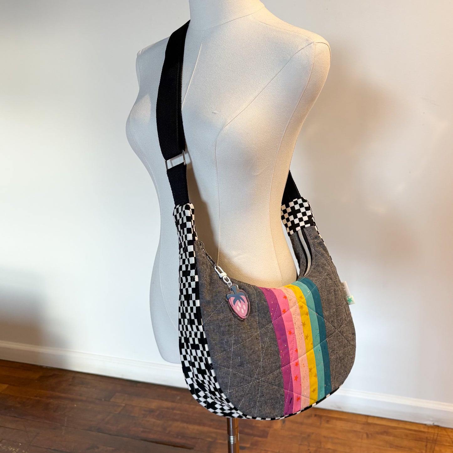 Crestwood Tote in Rainbow Pop