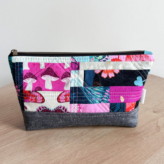 Medium Scrappy Quilted Essential Pouch in Firefly and Mushroom Print