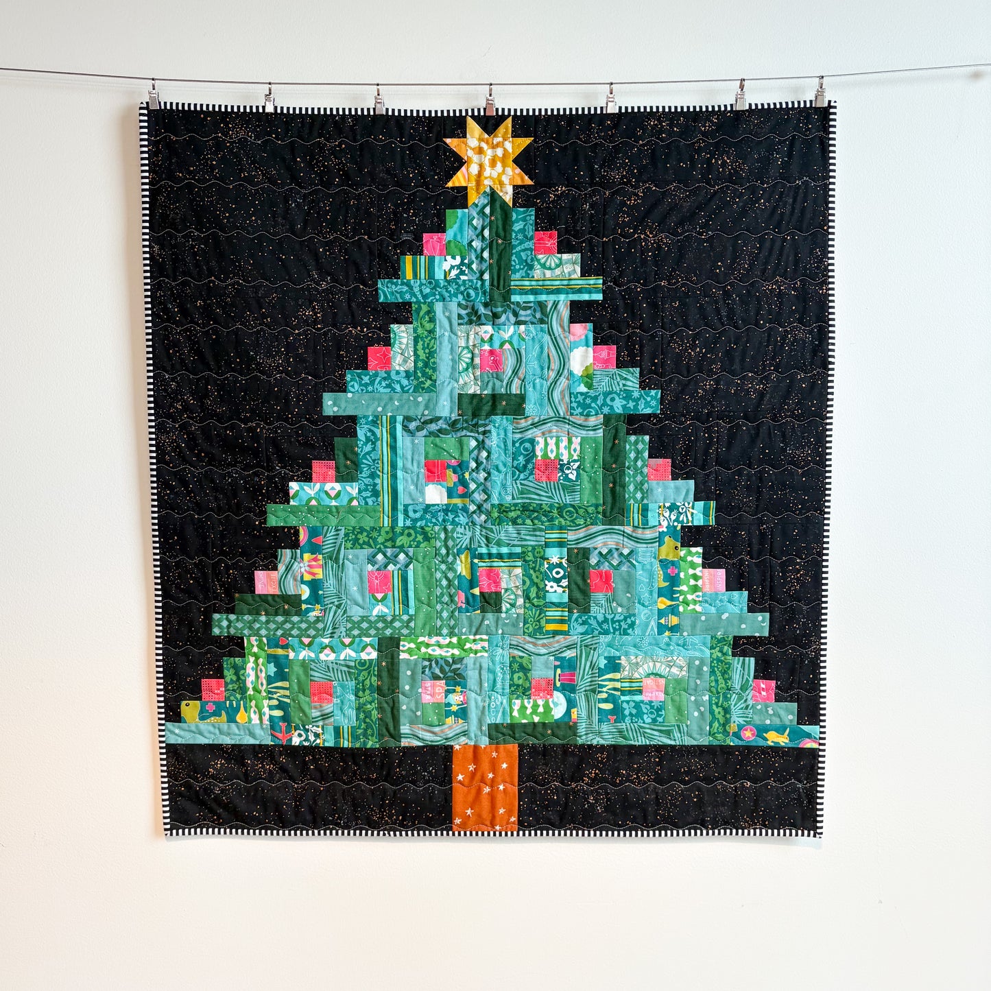 Scrappy Mini Christmas Tree Wall Hanging