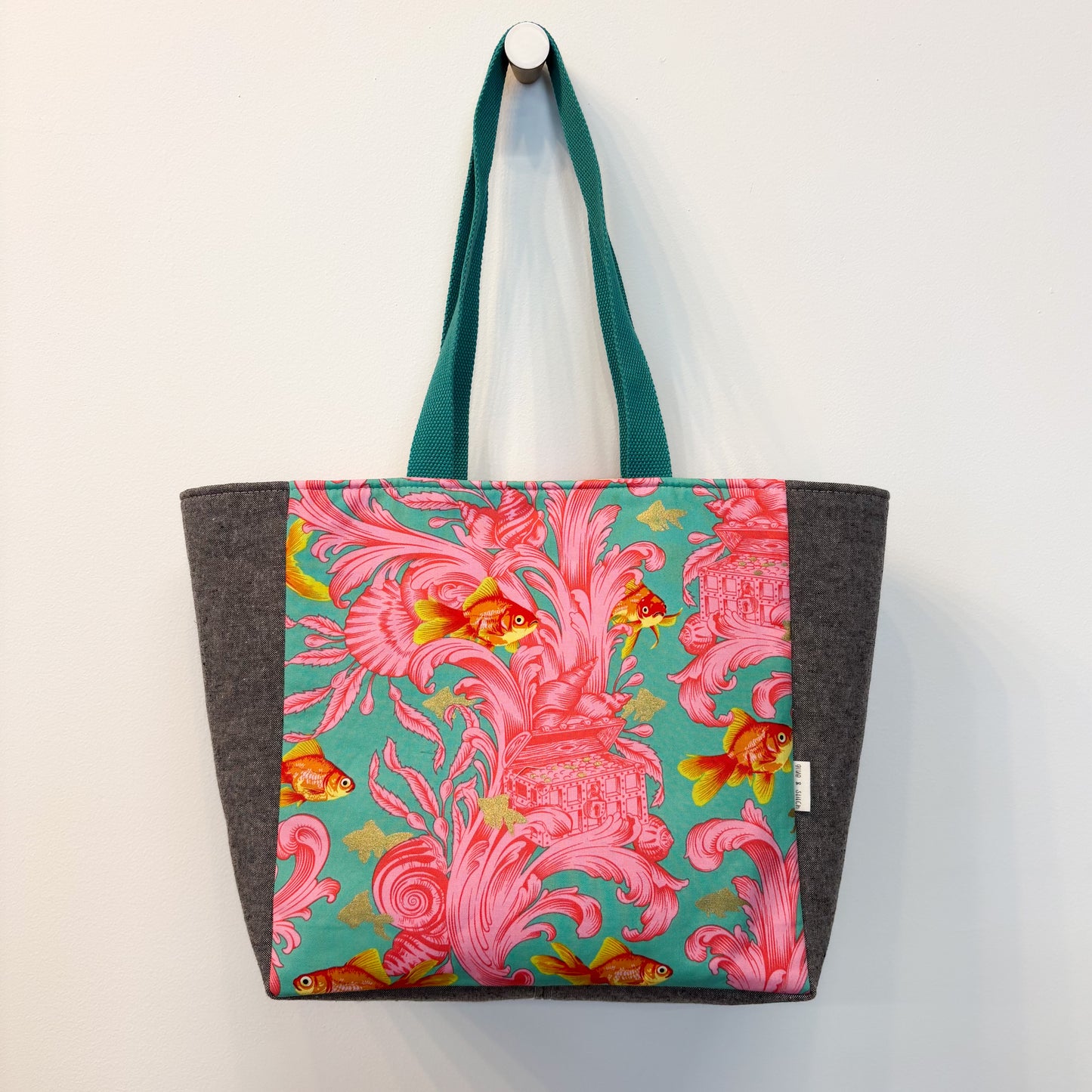 Fieldstone Tote in Tula Pink Treading Water