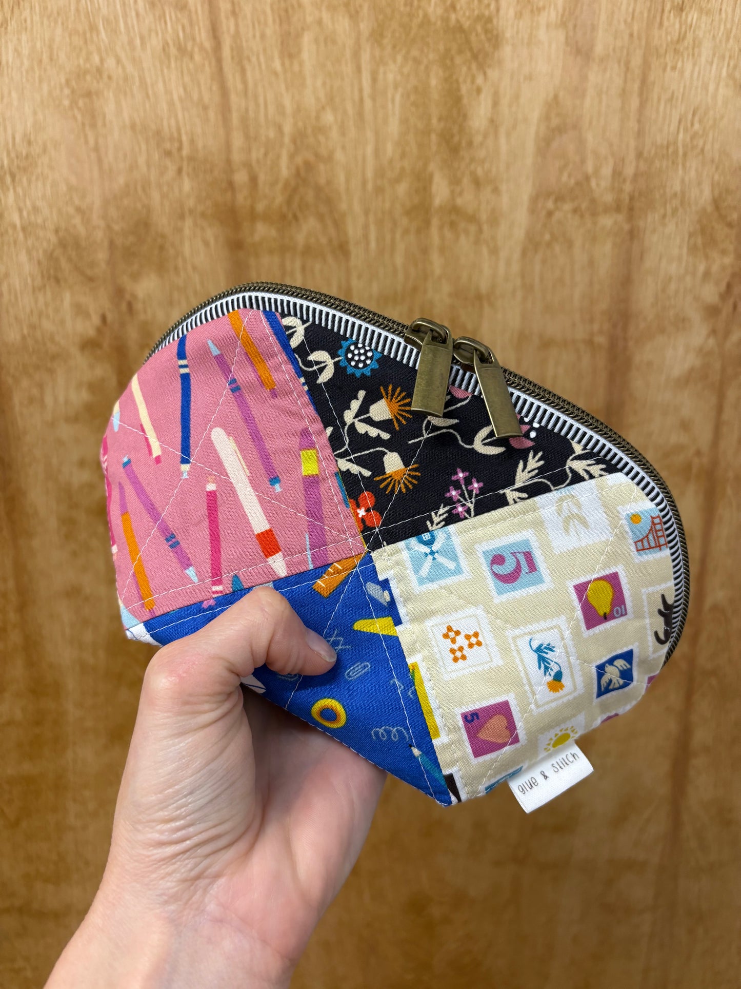 Small Criss Cross Pouch in Salutations